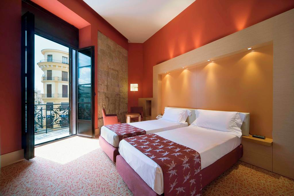 NAP_87804_UNAhotels_Napoli_0724_02.jpg