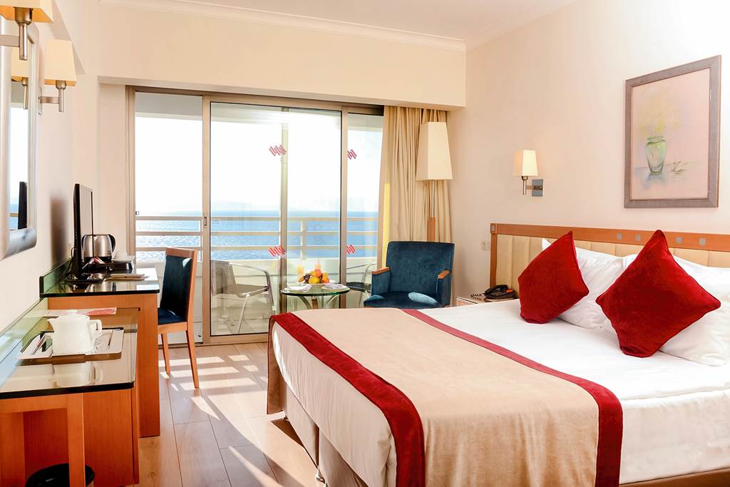 ADB_78376_KoruMar_Deluxe_Hotel_0220_01.jpg