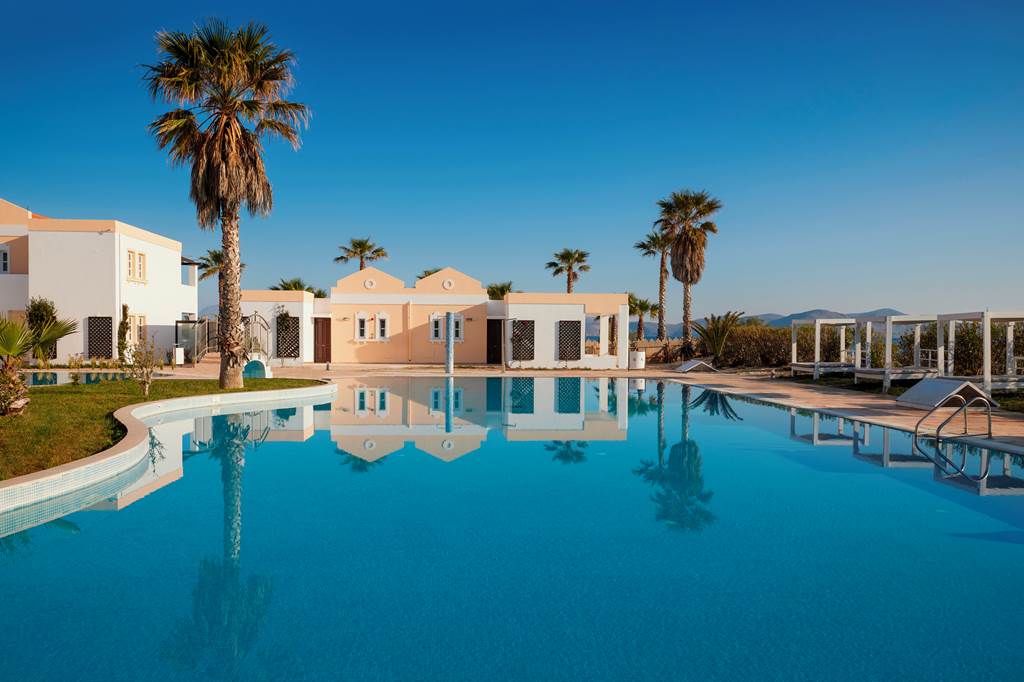 KGS_86170_Atlantica_Marmari_Beach_1123_10.jpg