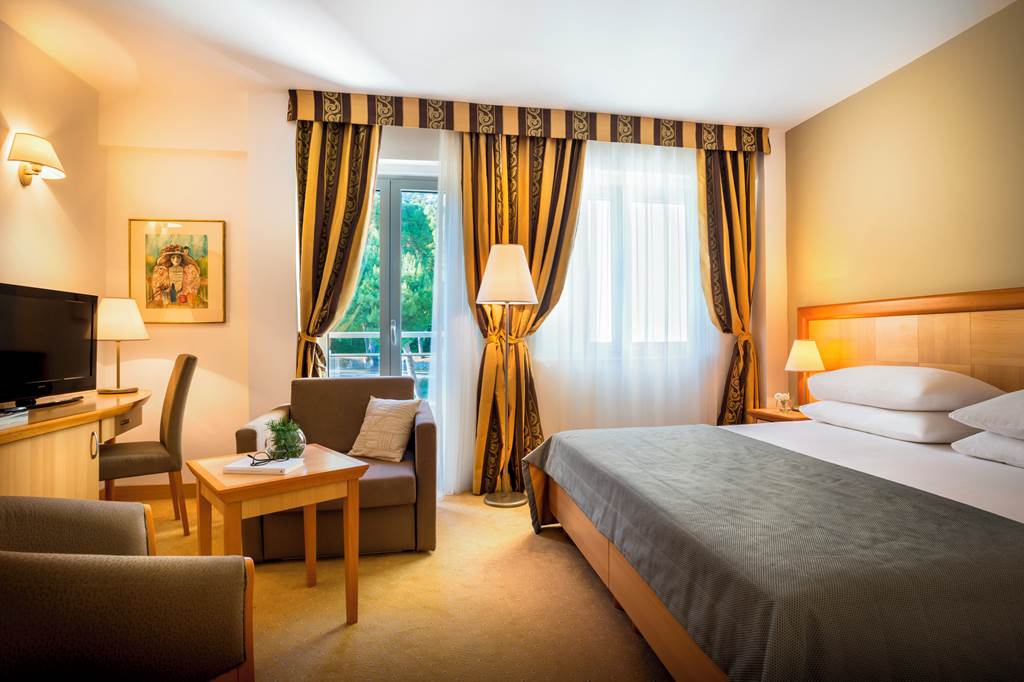 DBV_70320_Aminess_Grand_Azur_Hotel_Orebic_0923_01.jpg