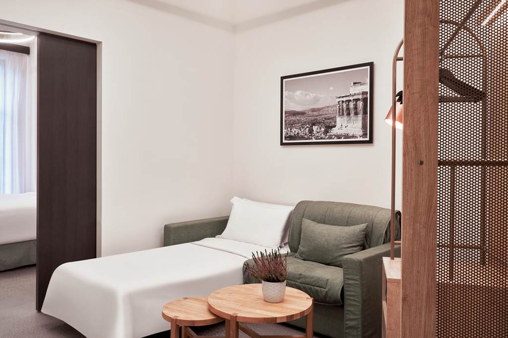 ATH_89110_NLH_Monastiraki_0125_25.jpg