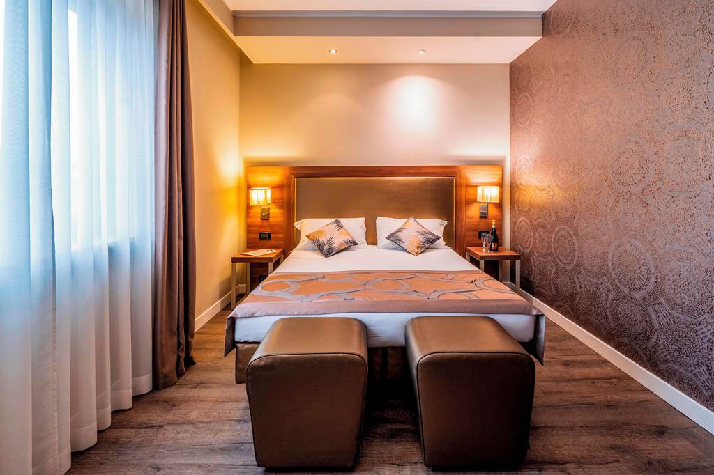 VCE_72823_Smart_Holiday_Hotel_0222_07.jpg