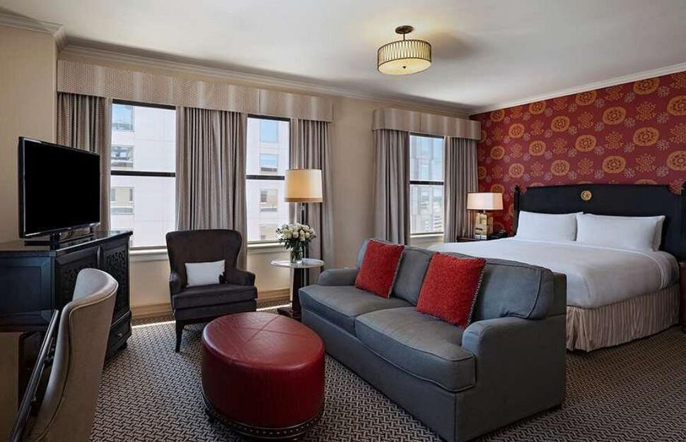 The-Stephen-F-Austin-Royal-Sonesta-Hotel-9.jpg