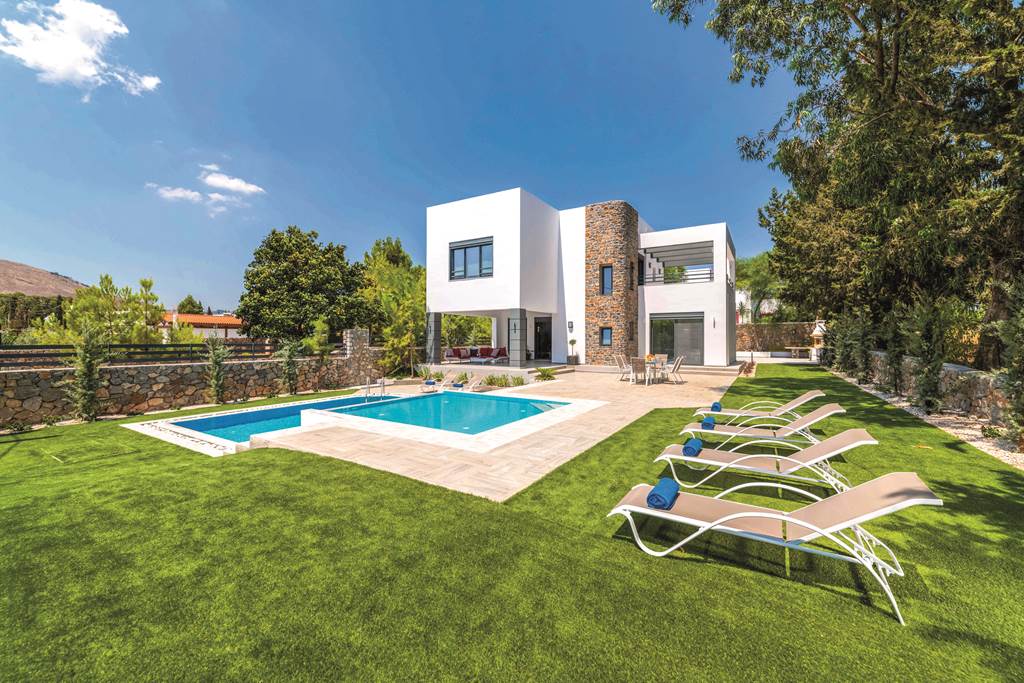 RHO_79664_Villa_Summer_Light_1118_16.jpg