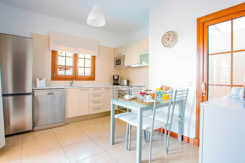 ACE_75756_Las_Caletas_Village_-_Three_Bedroom_Villa_0419_13.jpg