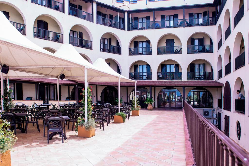 OLB_87011_Hotel_Calabona_0124_12.jpg