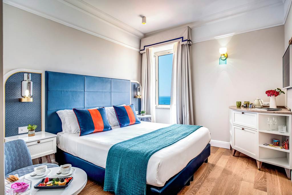 NAP_73272_Hotel_Mediterraneo_Sorrento_1020_06.jpg