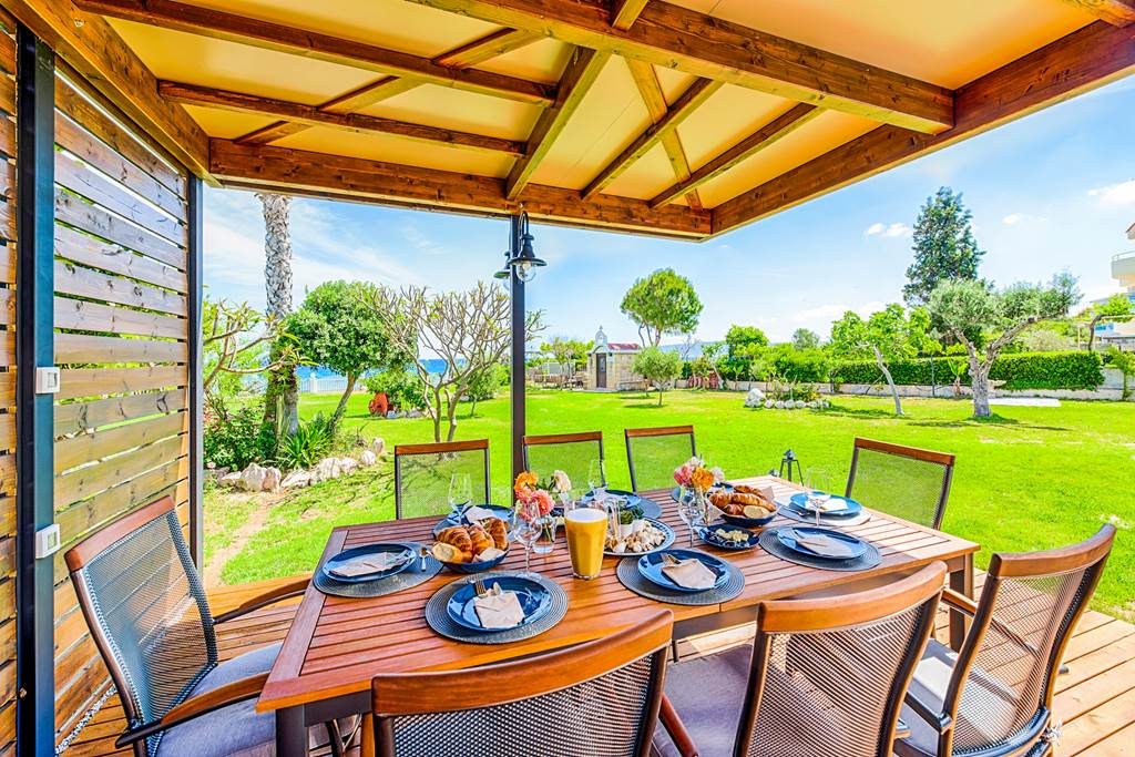 RHO_83854_Villa_Nastazia_0522_03.jpg
