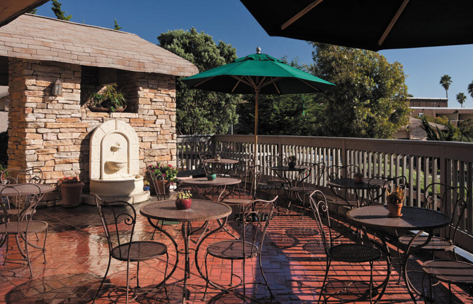 Cottage-Inn-1.jpg