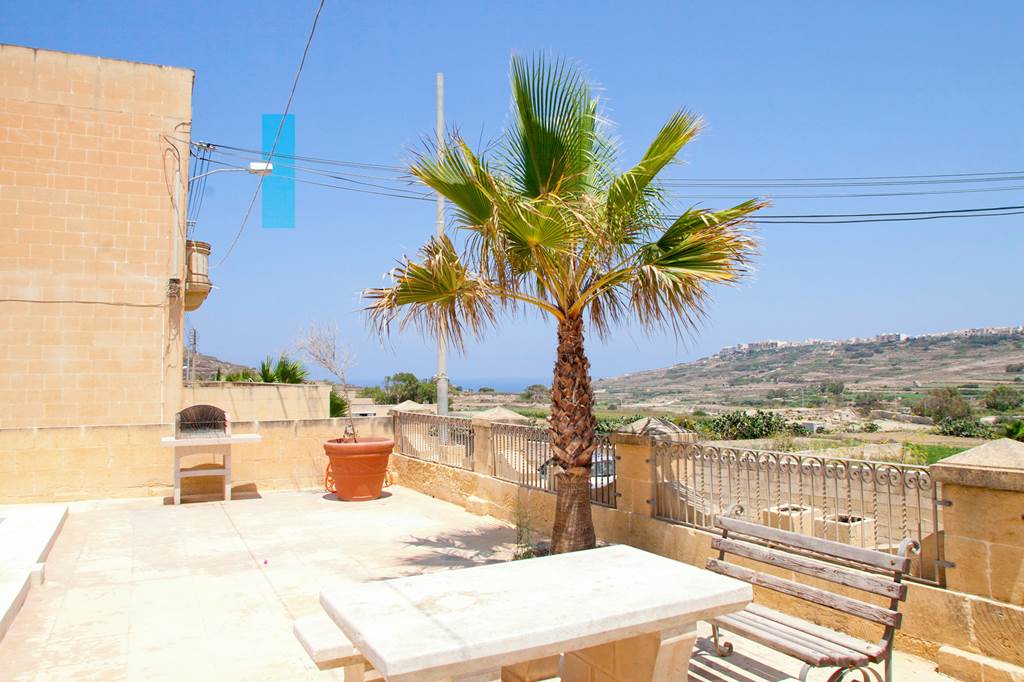 MLA_79941_Gozo_Villas-_Hgieri_Four_Bedroom_Villa_0119_04.jpg