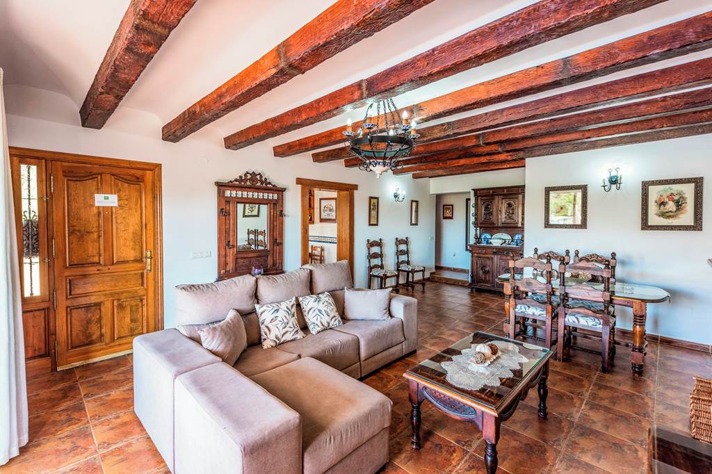 AGP_86803_Villa_Triana_Nerja_1223_02.jpg