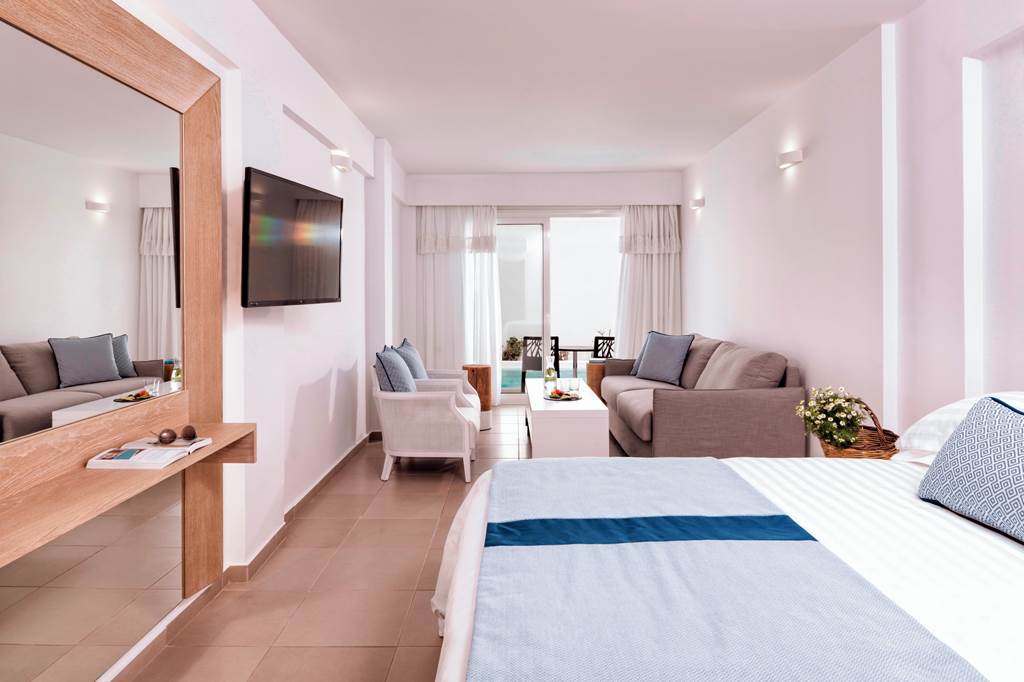 JTR_82248_Aressana_Spa_Hotel_&_Suites_0221_16.jpg