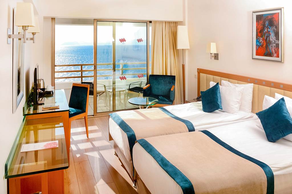 ADB_78376_KoruMar_Deluxe_Hotel_0220_02.jpg