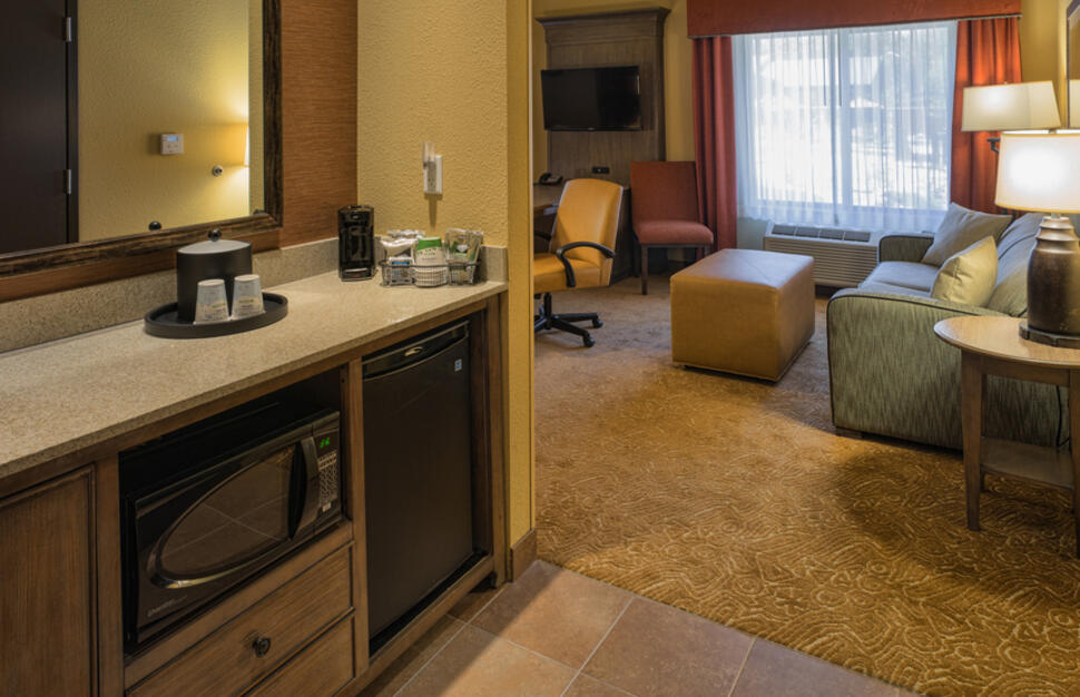 Hampton-Inn-and-Suites-Springdale-Zion-National-Park-6.jpg