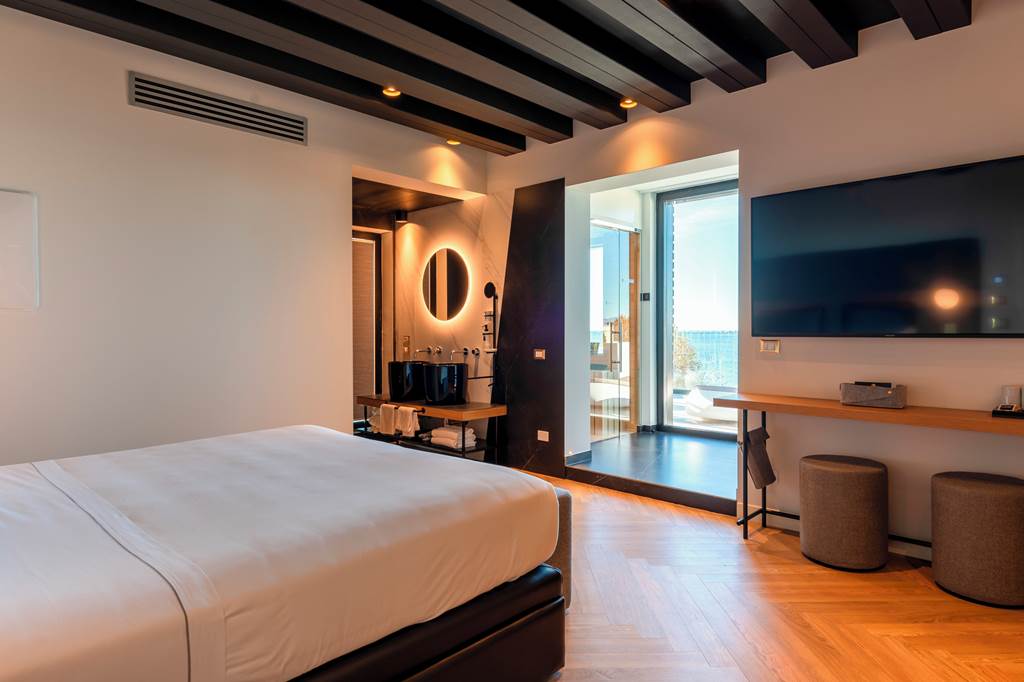 VRN_88724_MaisonMe_Hotel_0624_33.jpg