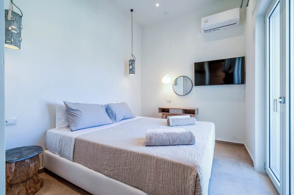 CHQ_88699_Villa_Lemonia_Plaka_0125_11.jpg