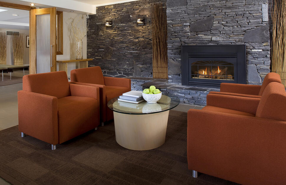 Banff-Aspen-Lodge-2.jpg