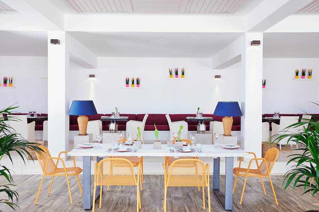 HER_81870_Grecotel_LUX_ME_White_Palace_0222_04.jpg