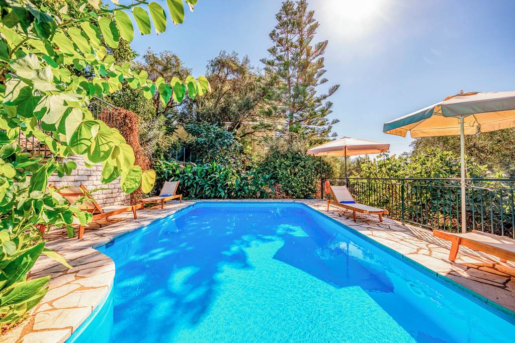 CFU_88536_Villa_Stone_Cottage_1224_07.jpg