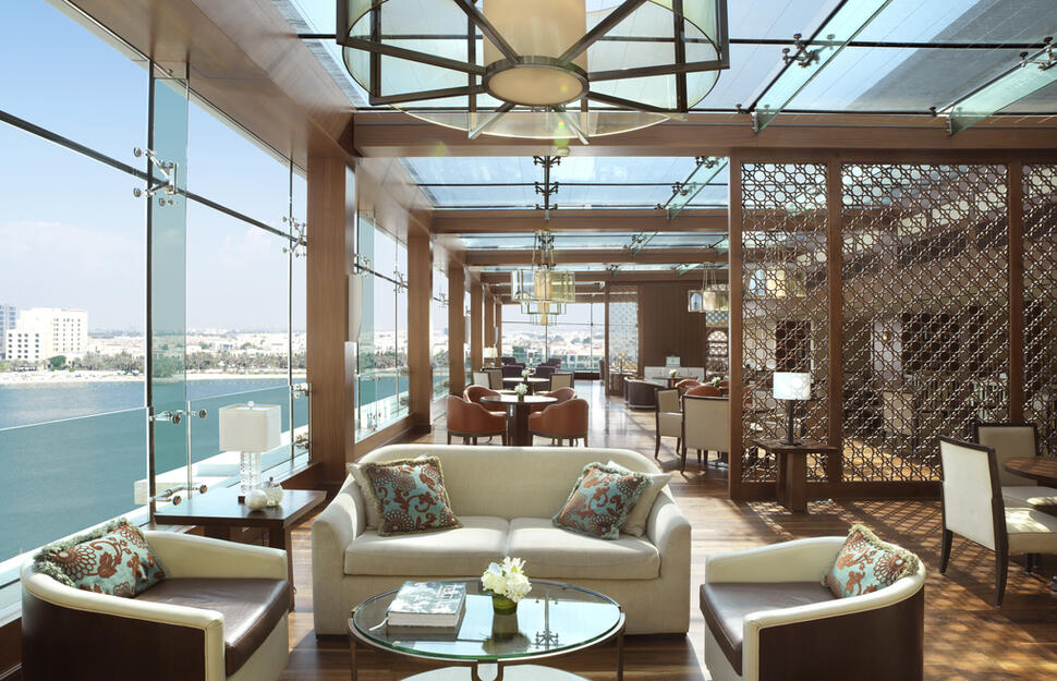 Ritz-Carlton-Abu-Dhabi-Grand-Canal-15.jpg
