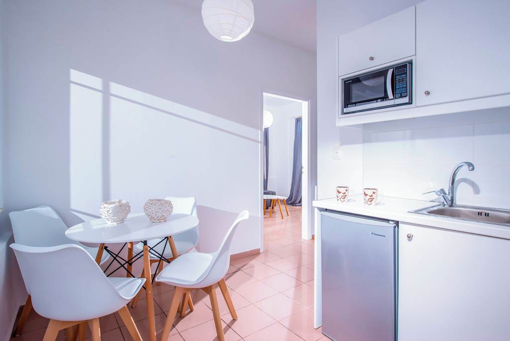 HER_87746_W_Suites_&_Apartments_0624_28.jpg