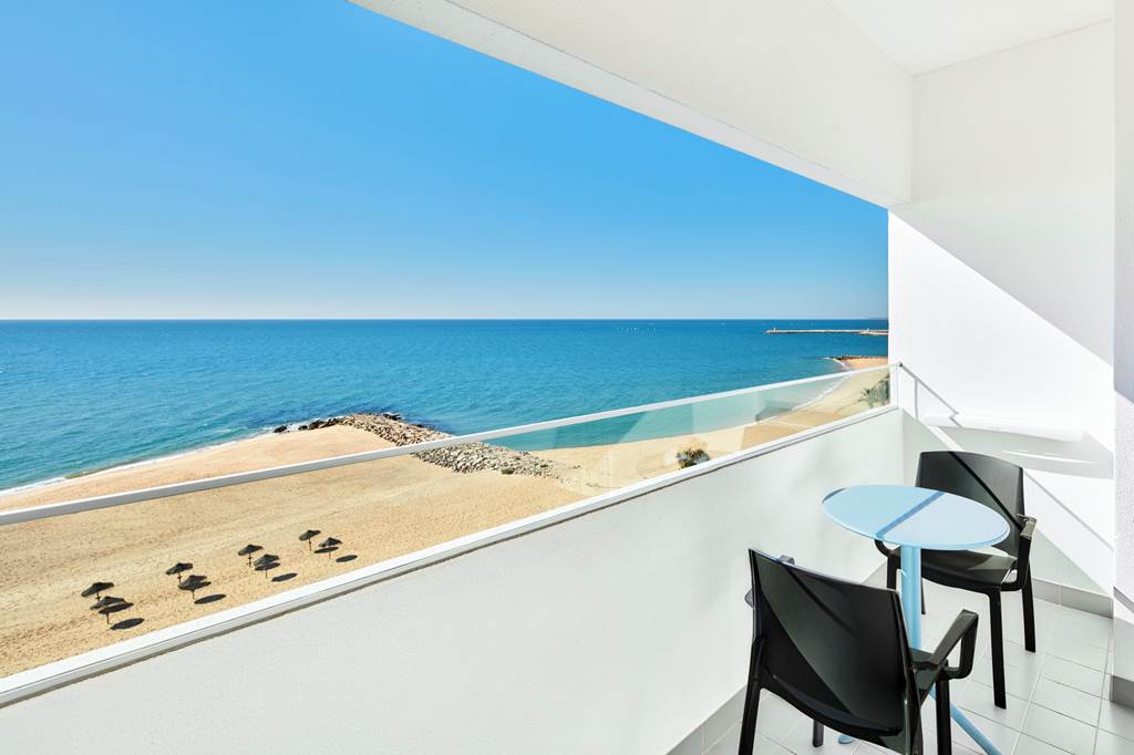 FAO_581_Dom_Jose_Beach_Hotel_0323_02.jpg