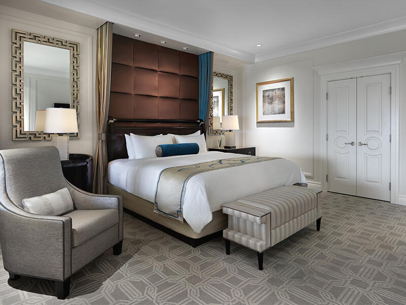 The-Palazzo-at-The-Venetian-Resort-Las-Vegas-8.jpg