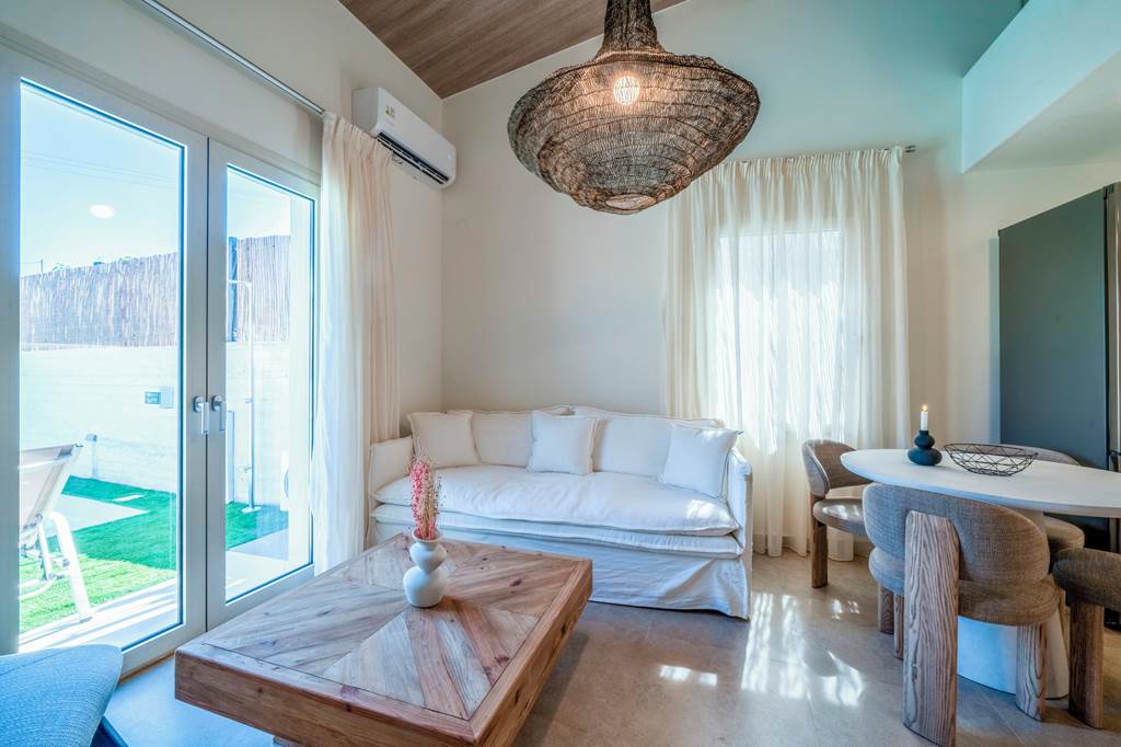 CHQ_88699_Villa_Lemonia_Plaka_0125_06.jpg