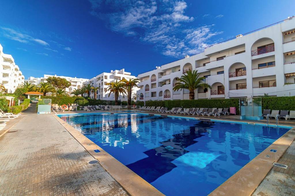 FAO_81020_Ukino_Terrace_Algarve_0324_03.jpg