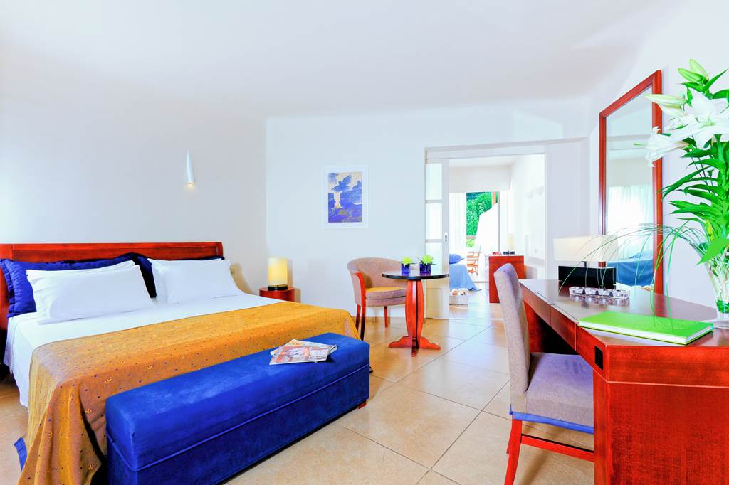 HER_86922_Apollonia_Beach_Resort_&_Spa_1223_05.jpg