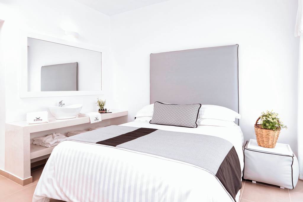 JTR_82248_Aressana_Spa_Hotel_&_Suites_0221_07.jpg