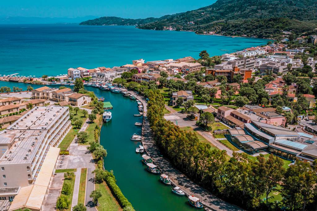 CFU_68853_Messonghi_Beach_Hotel_0724_07.jpg