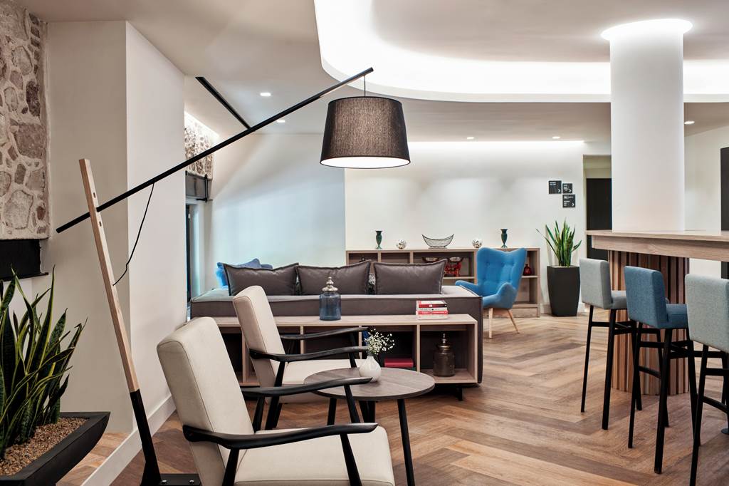 ATH_89110_NLH_Monastiraki_0125_46.jpg