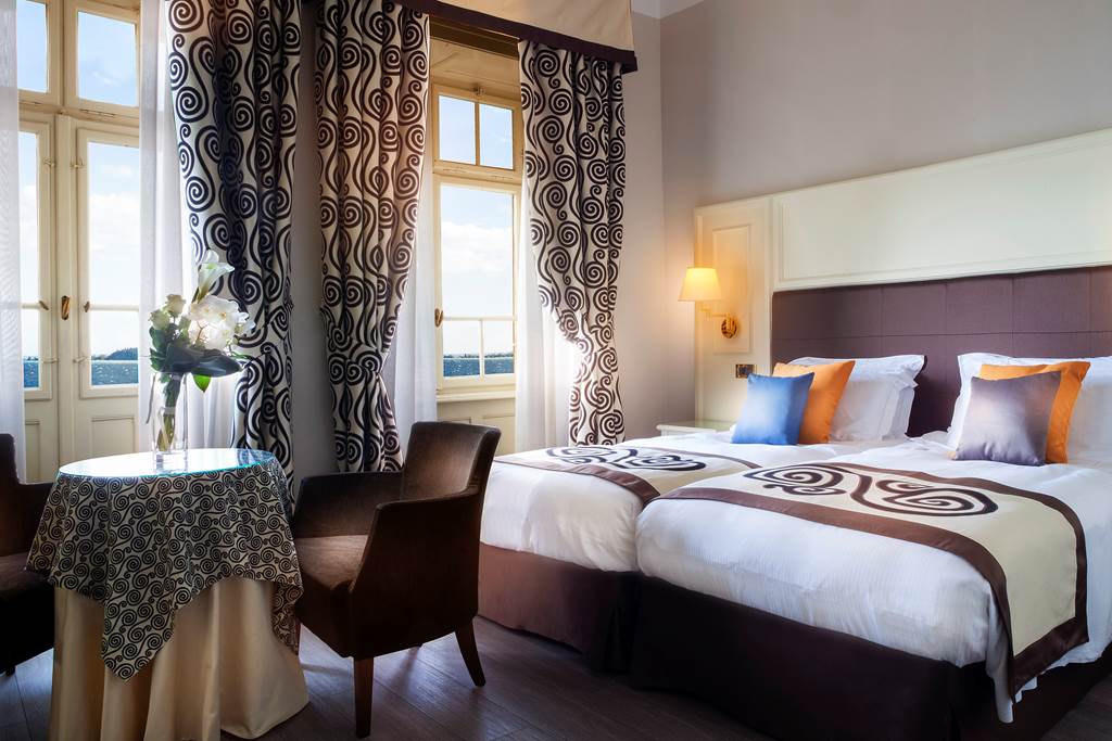 VRN_72875_Grand_Hotel_Gardone_0817_04.jpg
