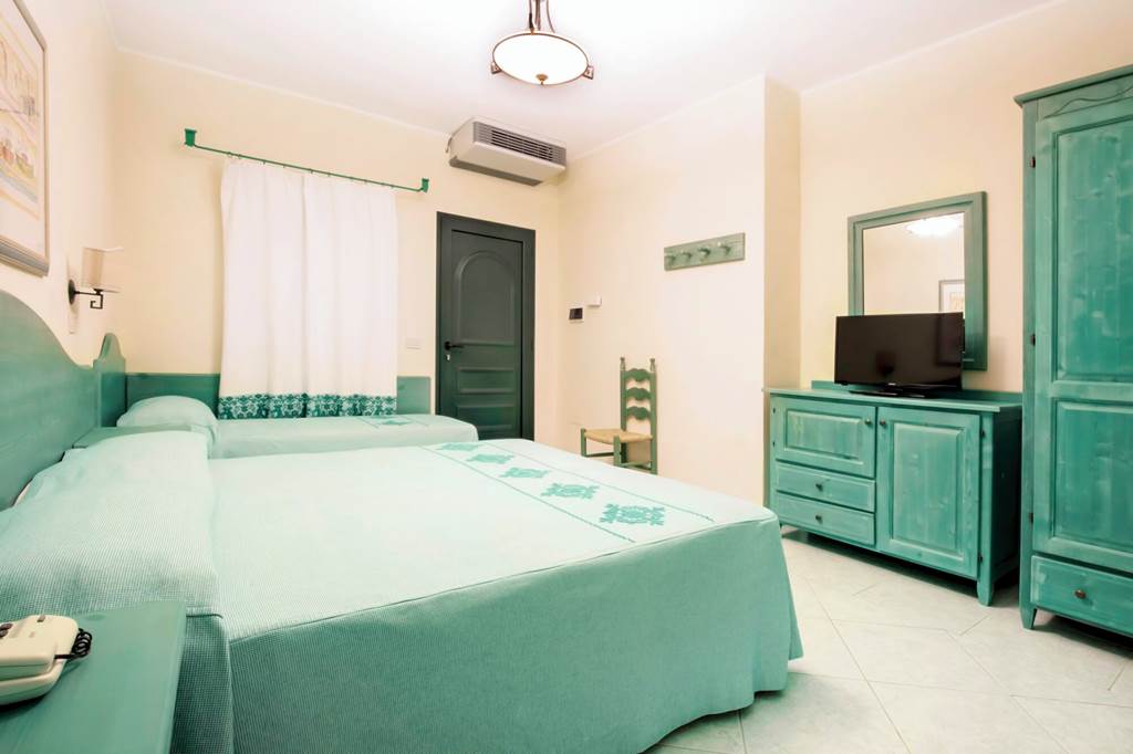 OLB_83376_Hotel_Marina_Seada_Beach_1022_01.jpg