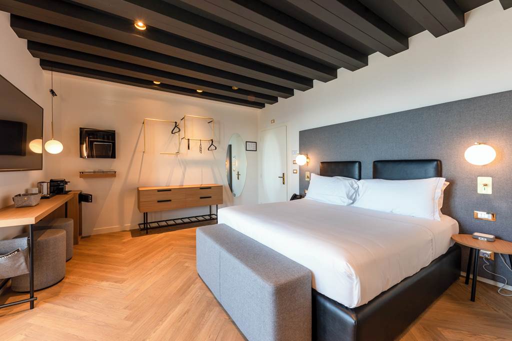 VRN_88724_MaisonMe_Hotel_0624_39.jpg