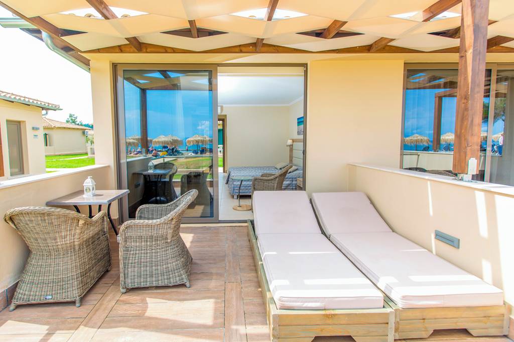CFU_68853_Messonghi_Beach_Hotel_0922_08.jpg