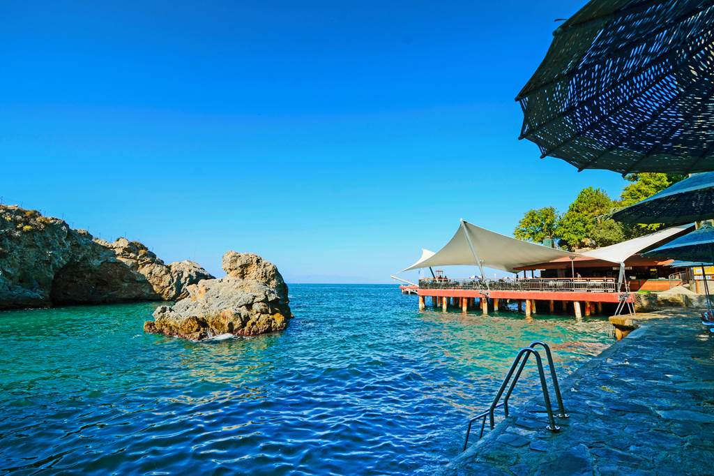 ADB_78376_KoruMar_Deluxe_Hotel_1119_01.jpg