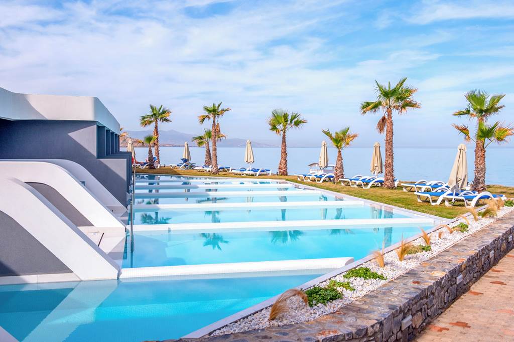 HER_70682_Arinaa_Beach_Resort_0824_04.jpg