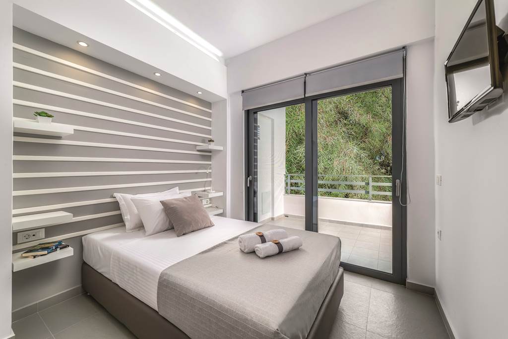RHO_79664_Villa_Summer_Light_1118_07.jpg