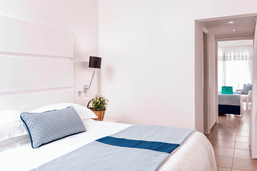JTR_82248_Aressana_Spa_Hotel_&_Suites_0221_17.jpg