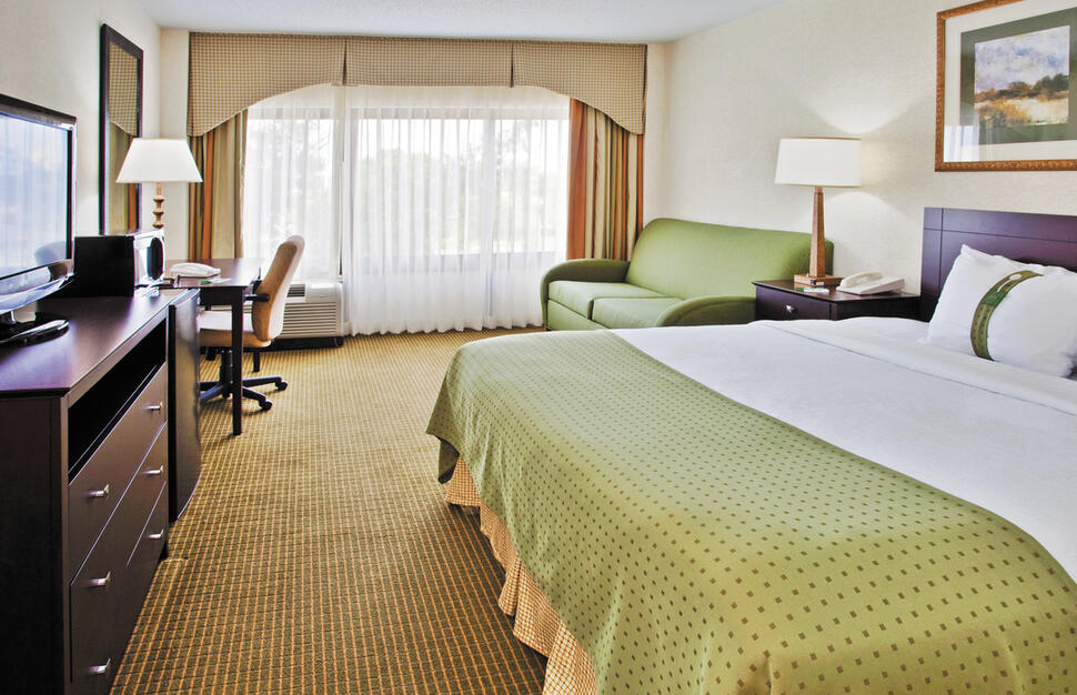 Holiday-Inn-Orlando-Airport-3.jpg