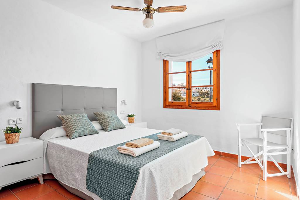 MAH_77315_Villas_Playas_de_Fornells_0124_02.jpg