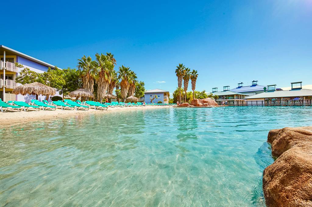 REU_68988_Hotel_Caribe_0418_01.jpg