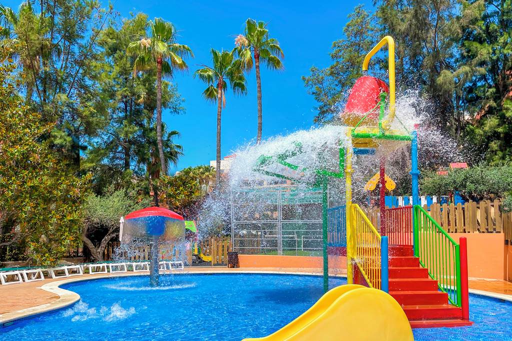 REU_77476_Aparthotel_SunClub_Salou_&_PortAventura_Theme_Park_0623_06.jpg