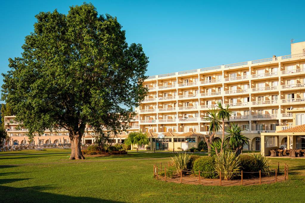 CFU_68853_Messonghi_Beach_Hotel_0724_05.jpg