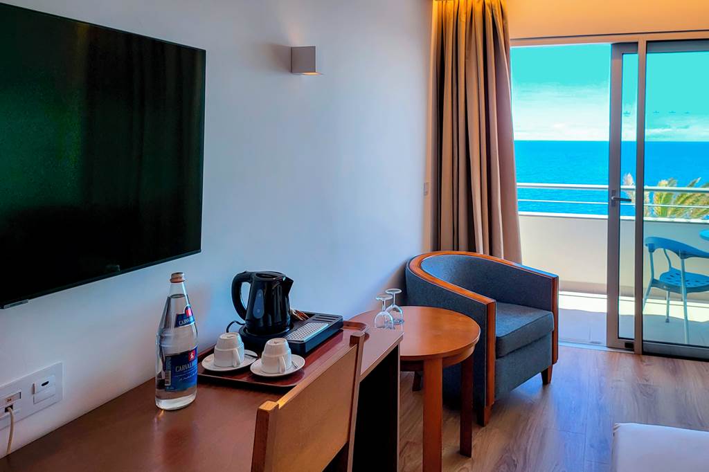 FNC_69657_Roca_Mar_Hotel_0422_03.jpg