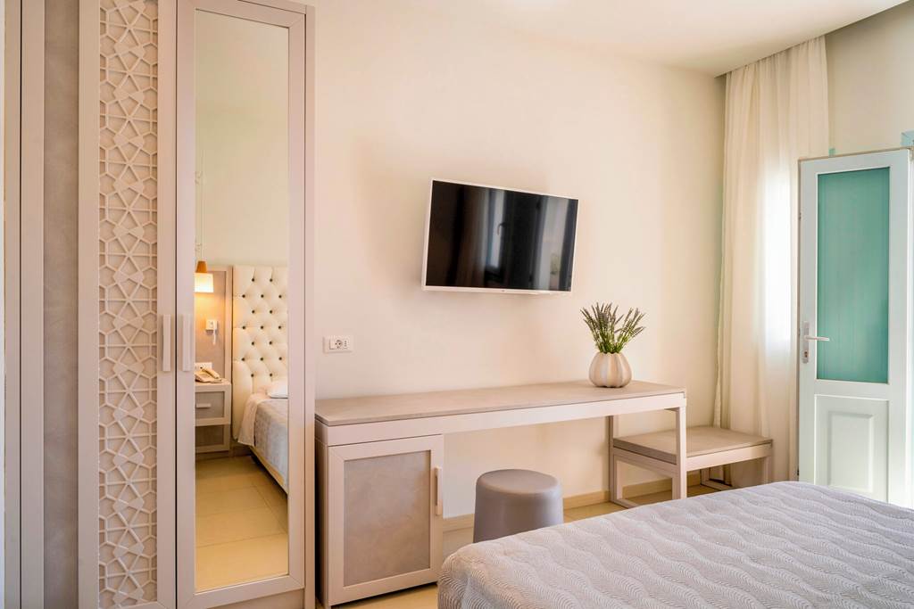 JTR_81458_El_Greco_Resort_&_Spa_0222_01.jpg