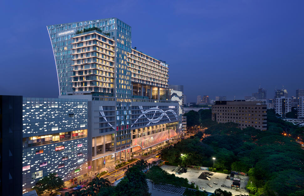 Jen-Singapore-Orchardgateway-6.jpg