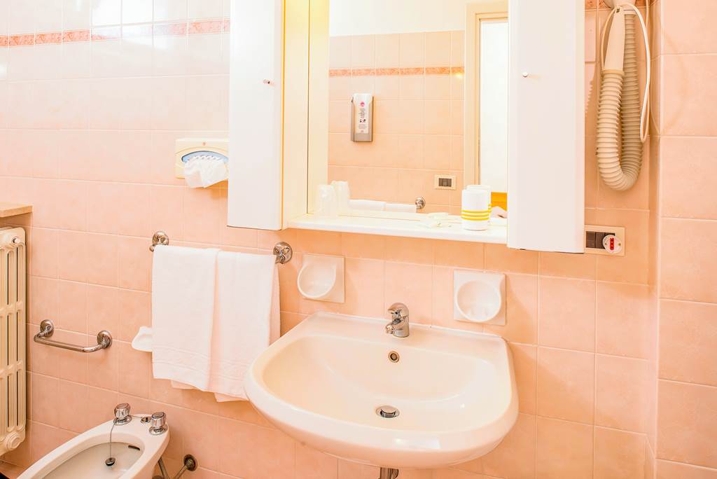 VRN_84403_Hotel_Taormina_1122_08.jpg